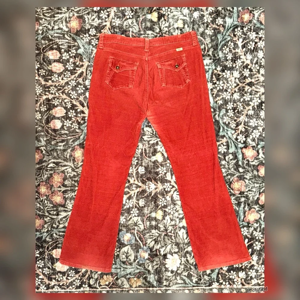 VINTAGE Levi Strauss Rust Corduroy Flare Pants - Misses Size 12 - Picture 2 of 7